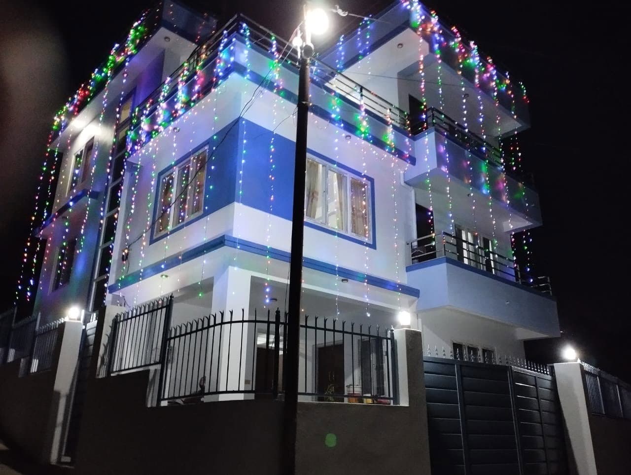 6BHK house for sale in Naikap
