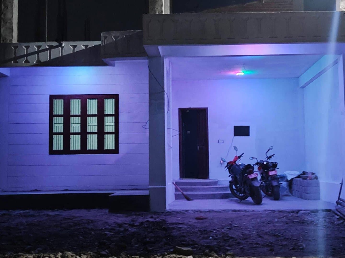 rent for room 1 modular kitchen 1 bed 1 Living Room 1 carparking