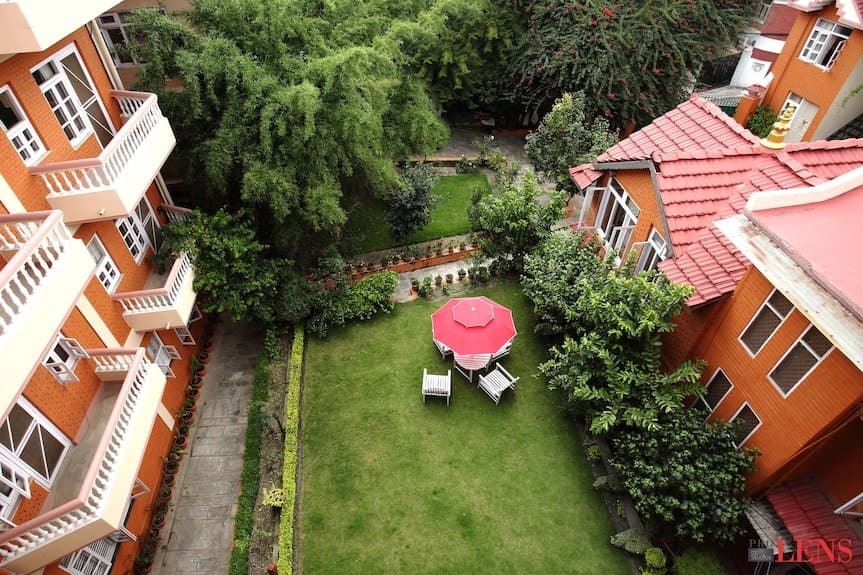 Melungtse Apartment