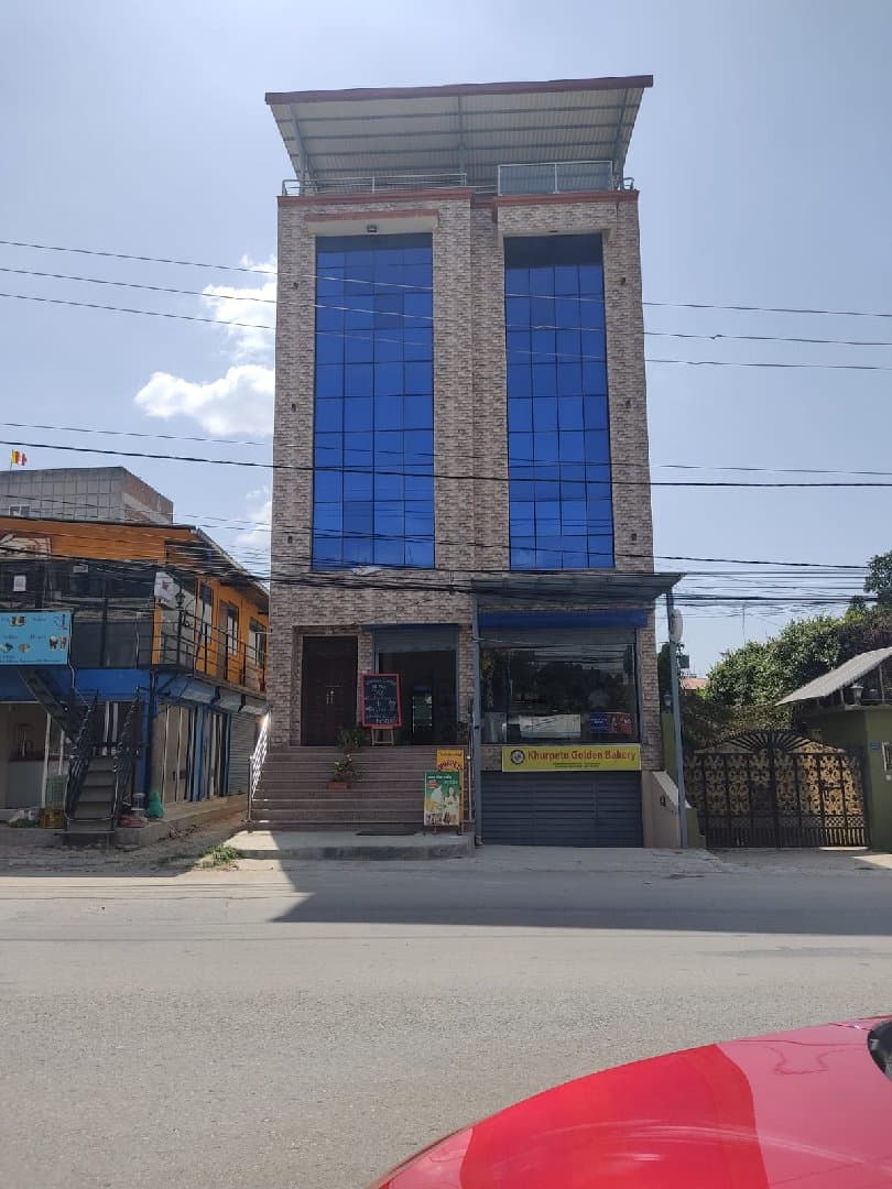 Commercial Space /apartment For Rent