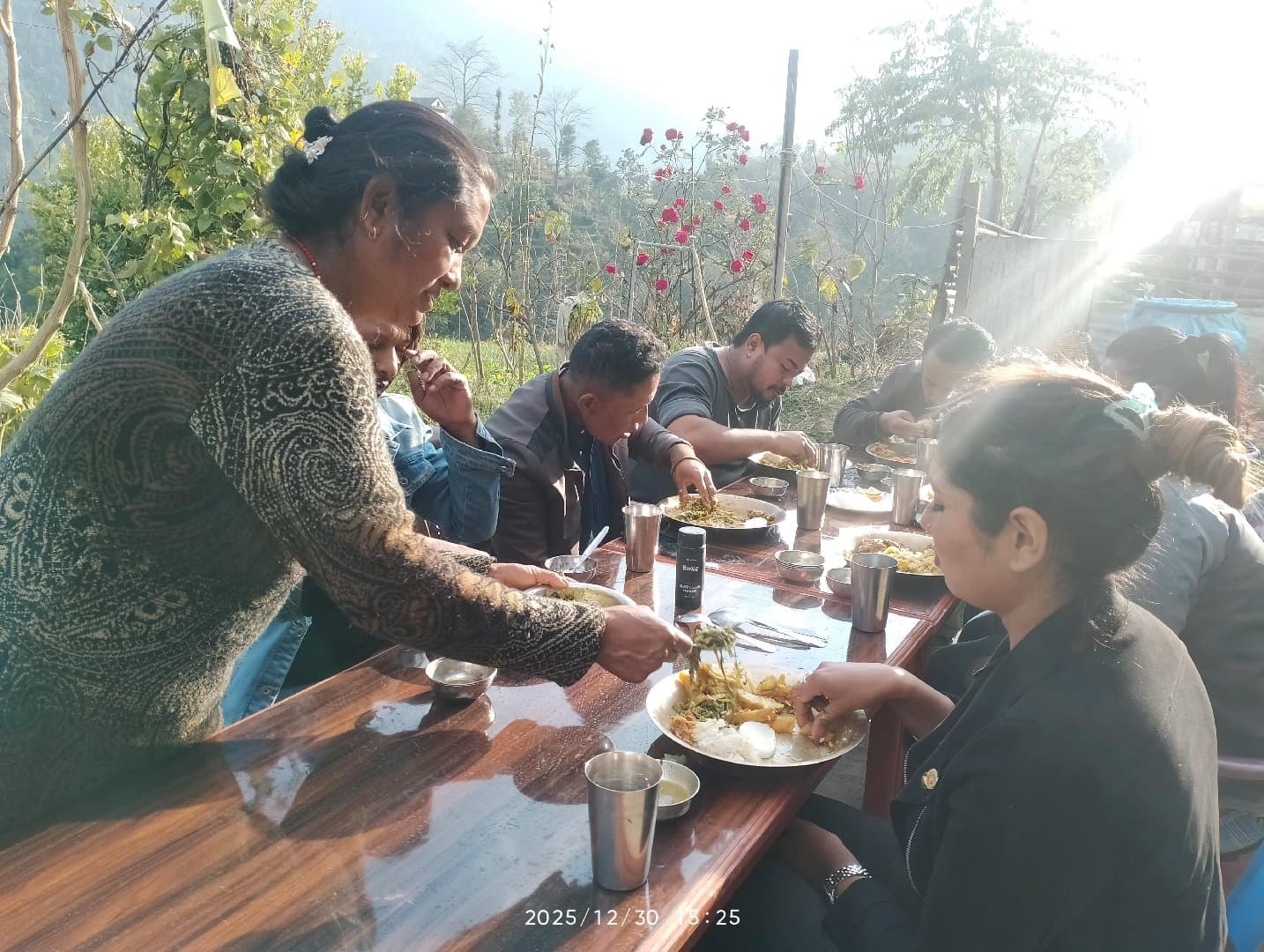 सुन्दर र रमणीय गाउँ मा अवस्थित म्हेन्दो होमस्टे मा भ्रमण गरि हामीलाई सेवा गर्ने मौका दिनुहोला। धन्यवाद 🙏🌹