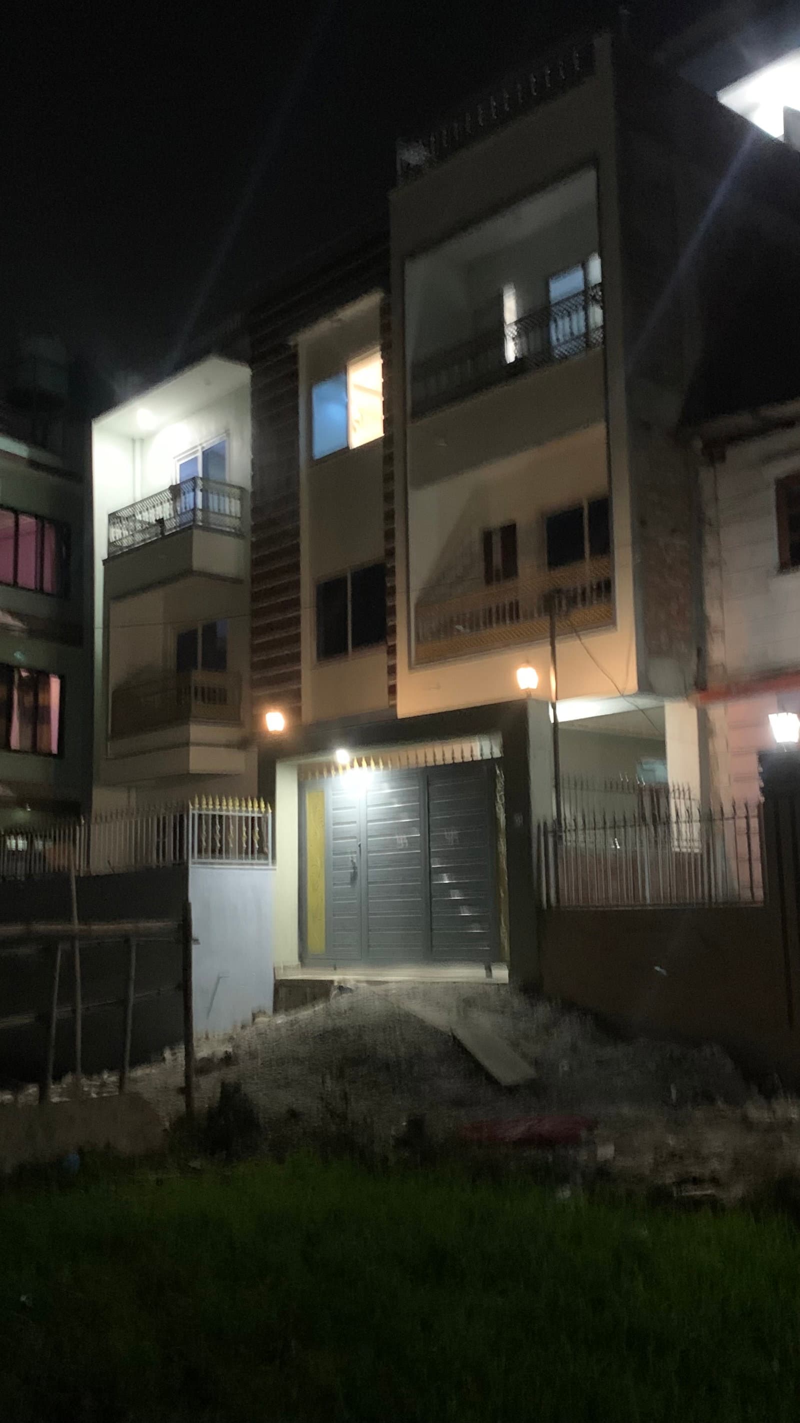 4 bhk flat on rent at tikathali