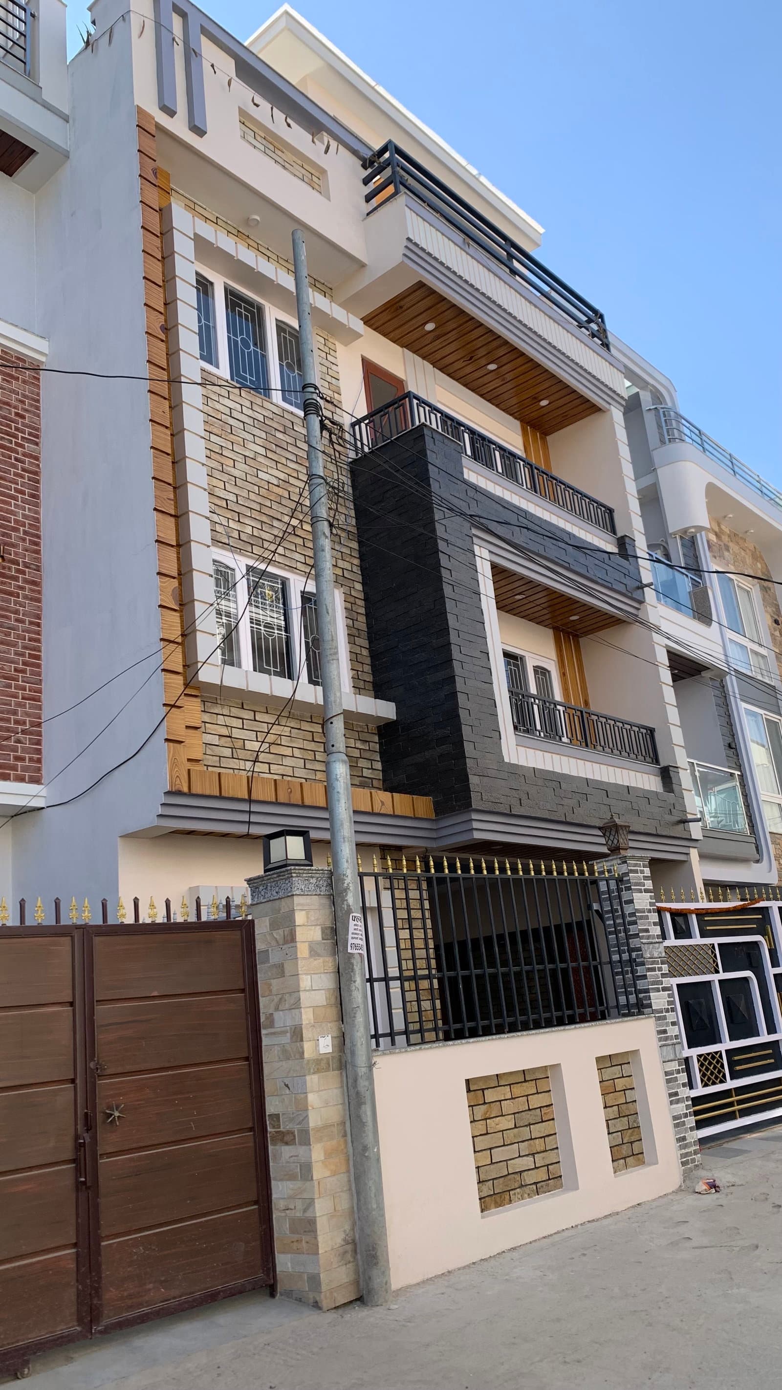 flat on rent 2 bk
at sitalhight