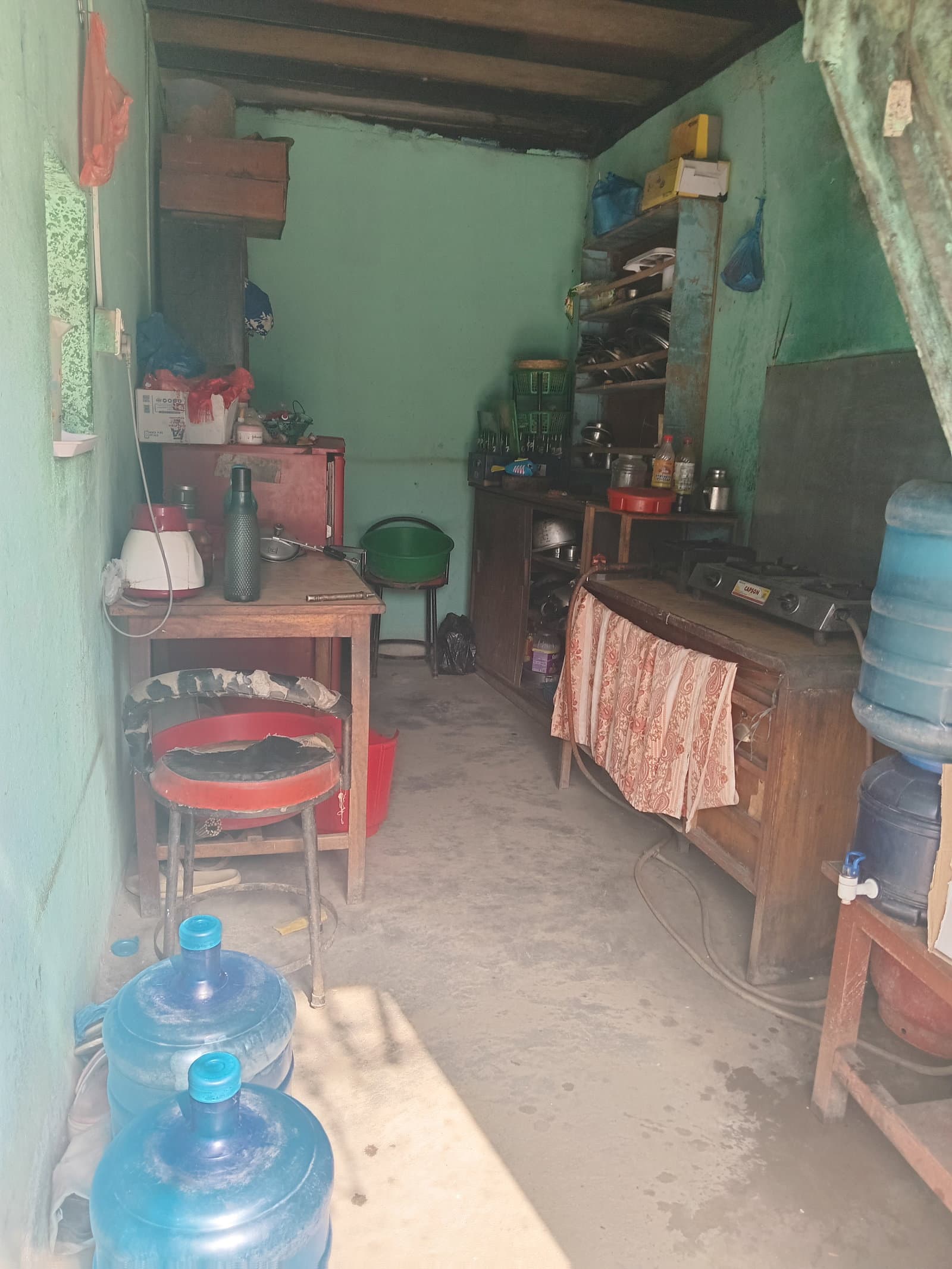 restaurant sell at Jambu dada near krishna temple