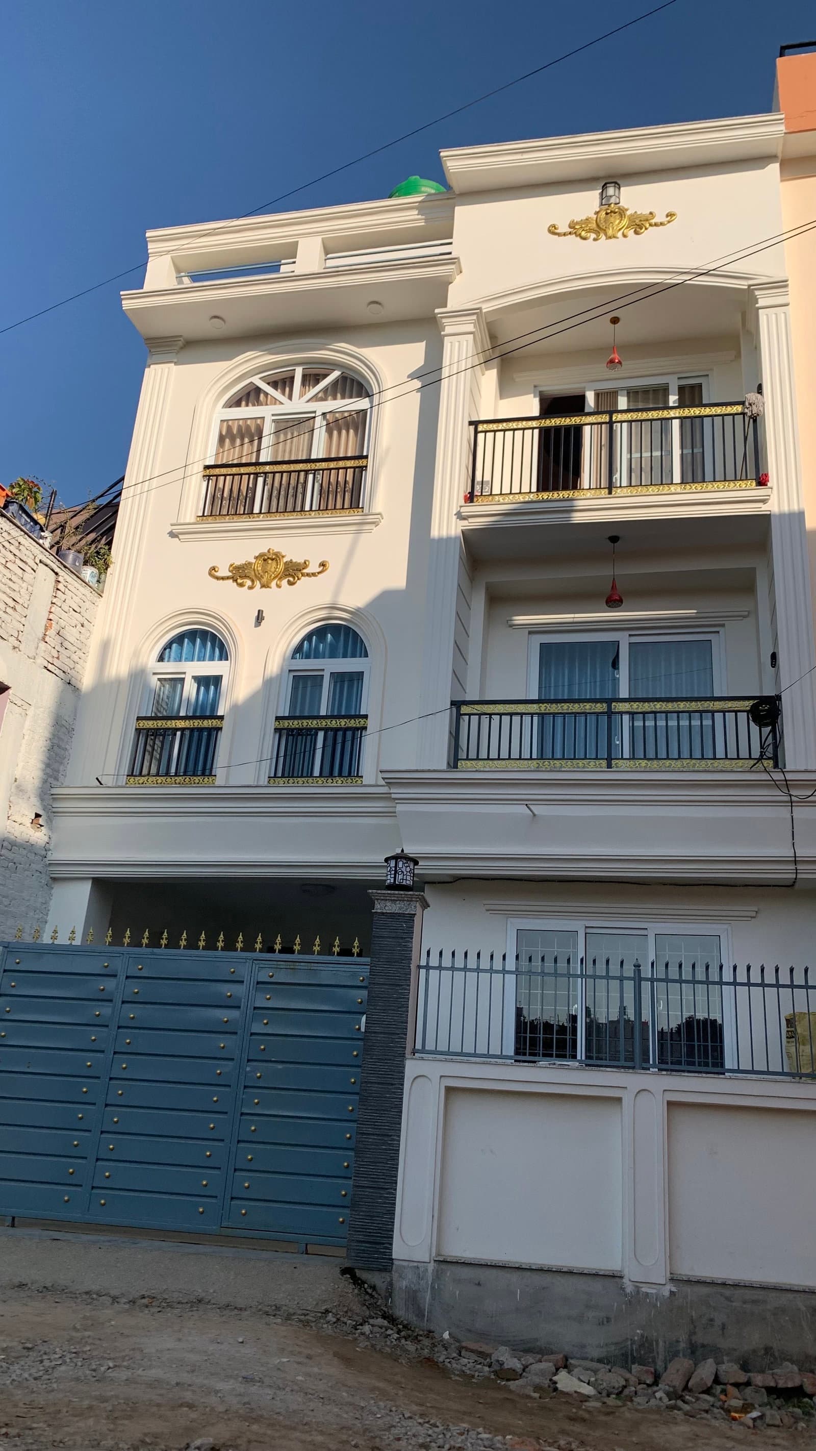 flat on rent at tampo park
1 bhk flat new