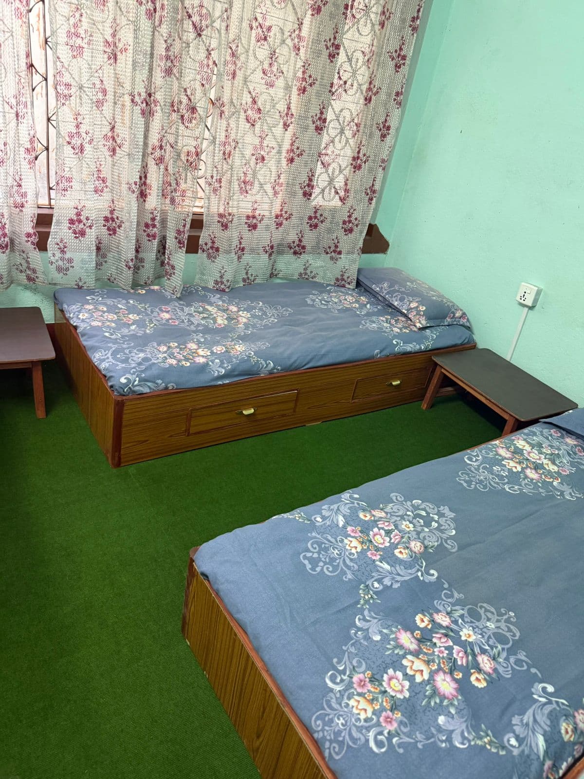 Boy hostel Room Available in Ghattekulo chok