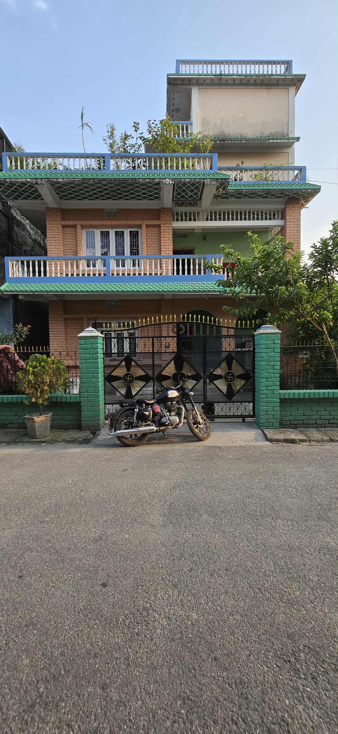 Fully Furnished Flat With Big Parking Space.