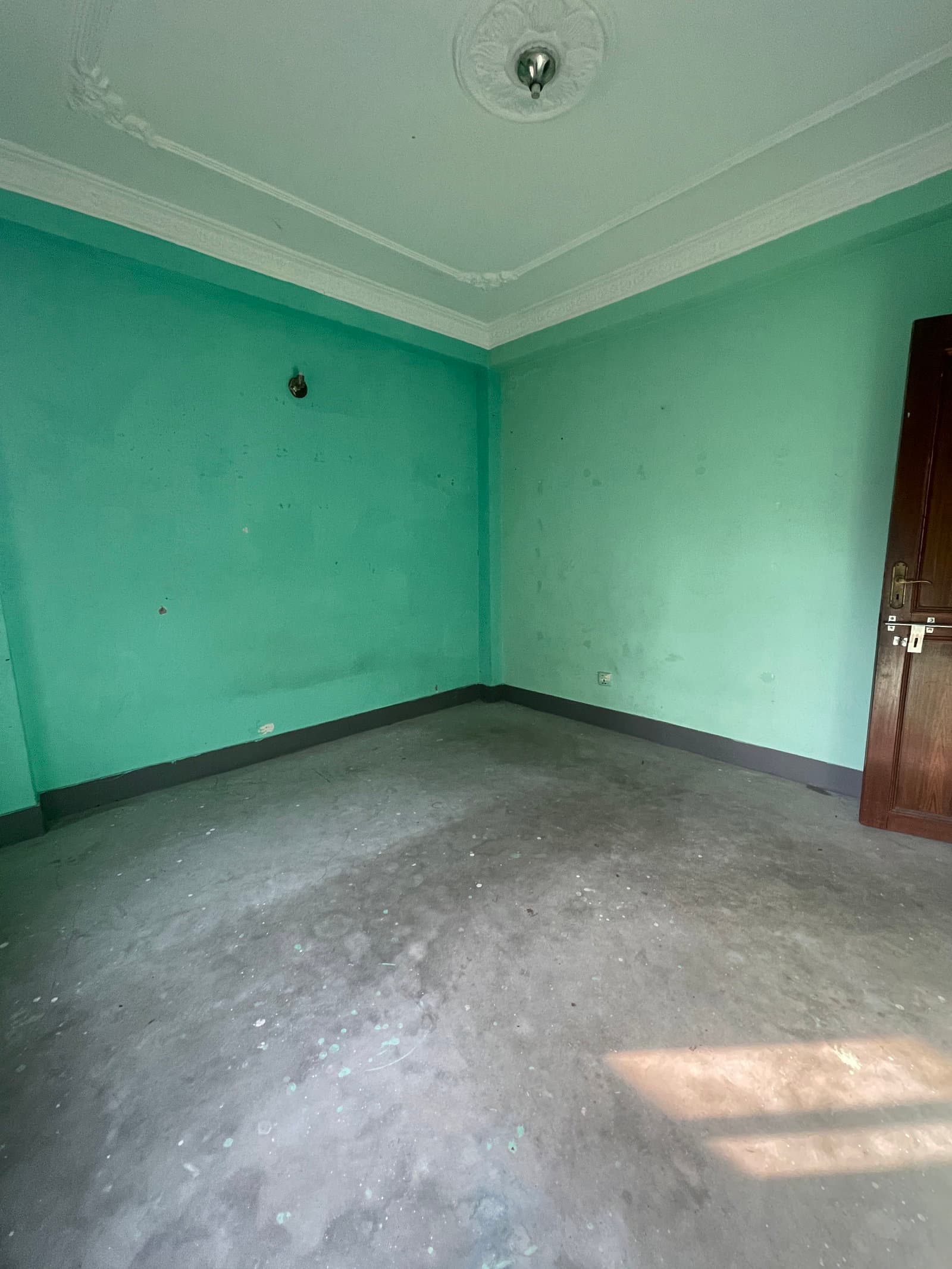 рдЬрд╛рд▓реНрдкрд╛ рдЪреЛрдХ рдирдЬрд┐рдХ 3 Room, KitchenтАУBath рд╕рд╣рд┐рдд Flat Rent